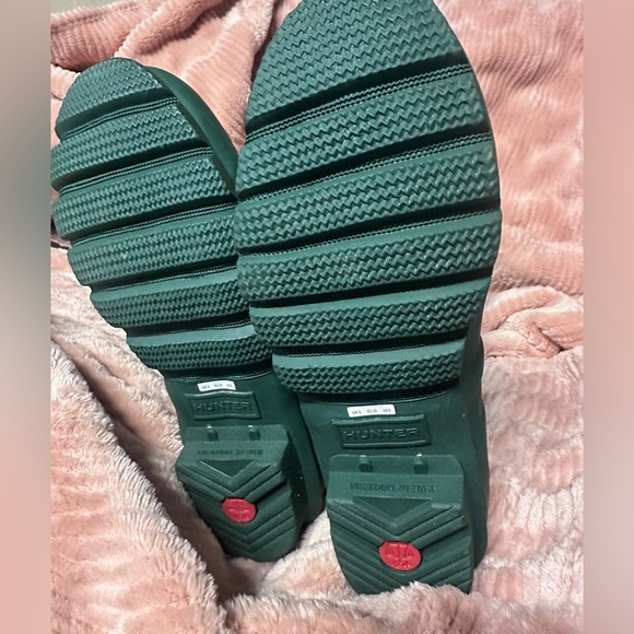 Hunter Green Women's Waterproof Rain Boots Size 8 - Picture 2 of 5